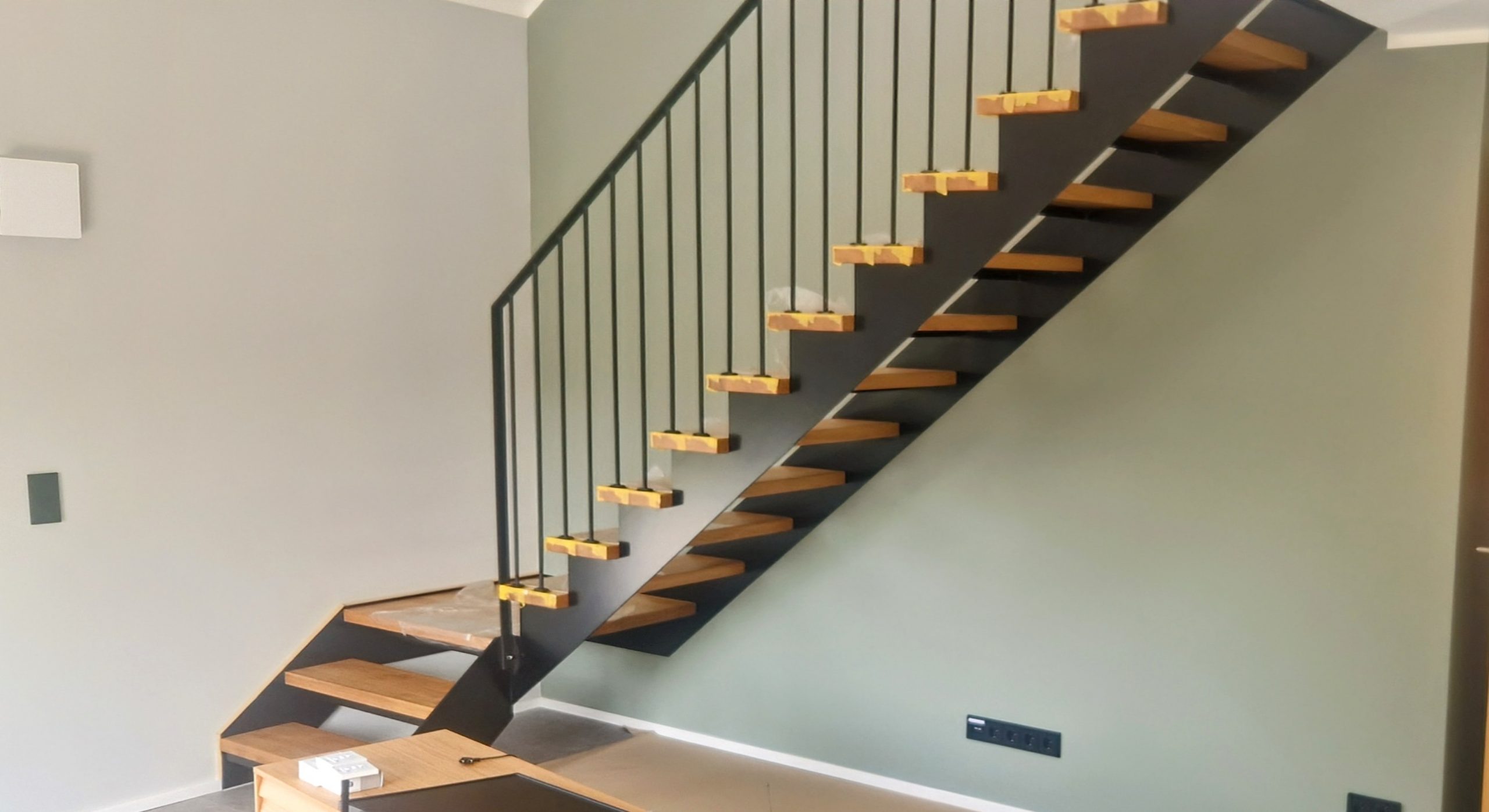 Treppe Meyer mit Geländer